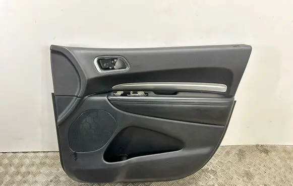 Dodge Durango Front door card panel trim 1GS782X9AH 446415