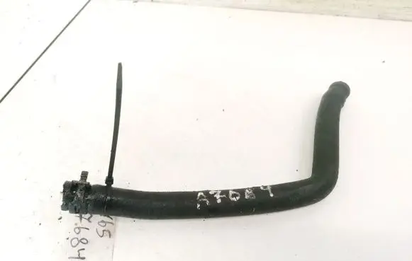 Volkswagen PASSAT B5.5 Engine coolant pipe/hose