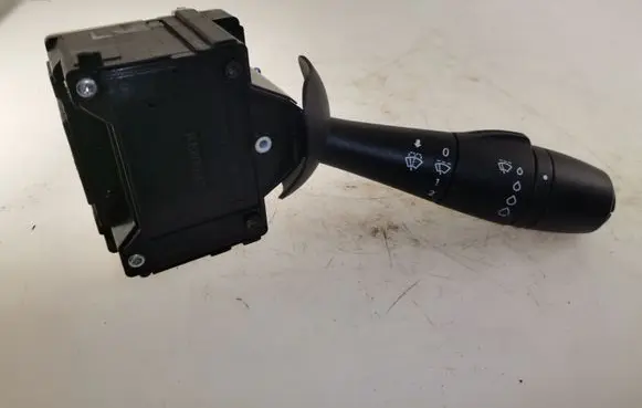 Renault Trafic III (X82) Wiper control stalk E10745584