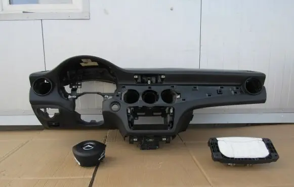 Mercedes-Benz CLA C117 X117 W117 Airbag set with panel A11768000879