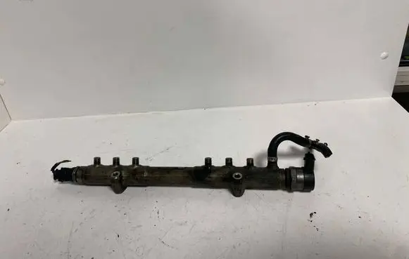 Fuel main line pipe