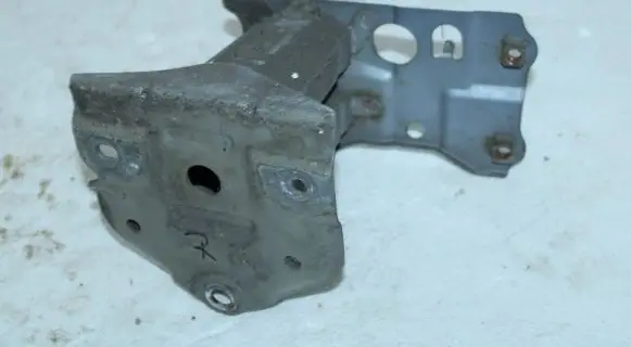 Toyota Verso Rear bumper shock impact absorber/damper 