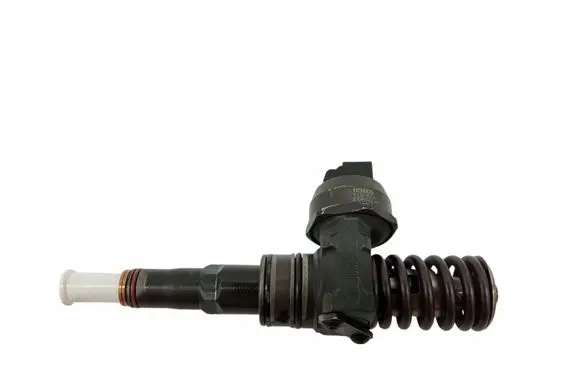 Skoda Octavia Mk2 (1Z) Fuel injector 038130073AG