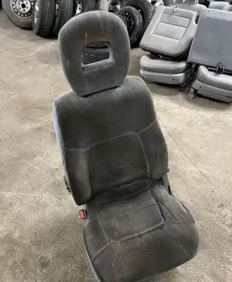 Mitsubishi Pajero Front driver seat 