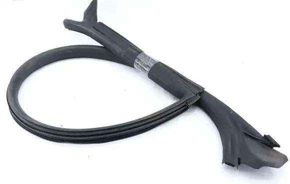 Audi A5 8T 8F Rubber seal front coupe door 8T0845353