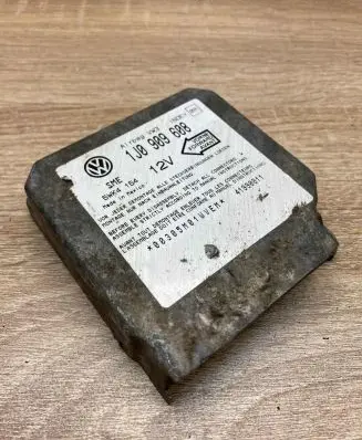 Skoda Octavia Mk1 (1U) Airbag control unit/module 1J0909608 5WK4154