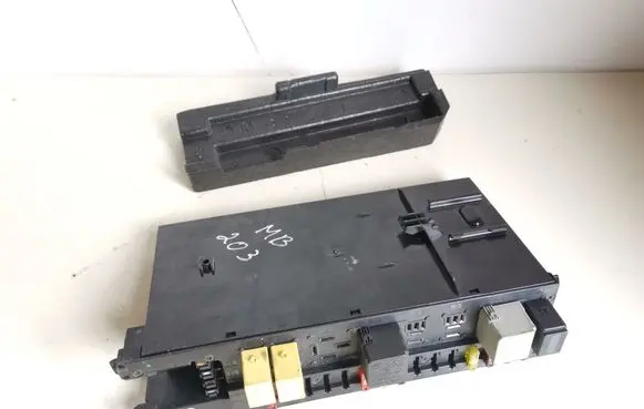 Mercedes-Benz C W203 Fuse module 0035455201