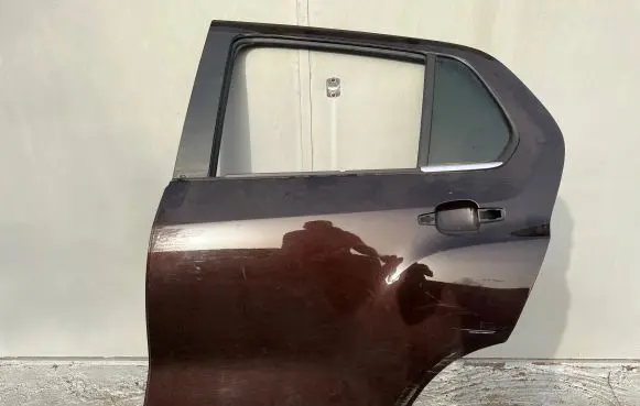 Chevrolet Trax Rear door