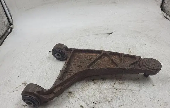 Renault Kangoo I Front lower control arm/wishbone 