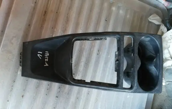 Seat Ibiza IV (6J,6P) Cup holder 6j0858331