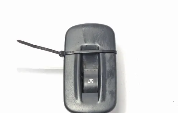 Renault Trafic II (X83) Electric window control switch 8200506740