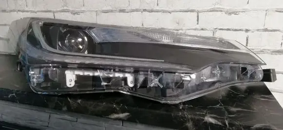 Toyota Corolla E210 E21 Headlight/headlamp 8111002L70