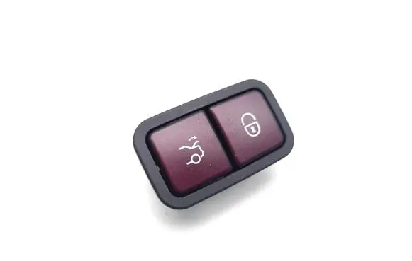 Mercedes-Benz CLS C219 Tailgate/boot open switch button 2208211479 32132101