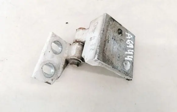 Peugeot Partner Front door upper hinge