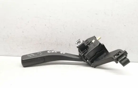 Skoda Octavia Mk2 (1Z) Indicator stalk 1K0953513E
