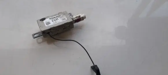 Volvo C30 Antenna control unit 30732030