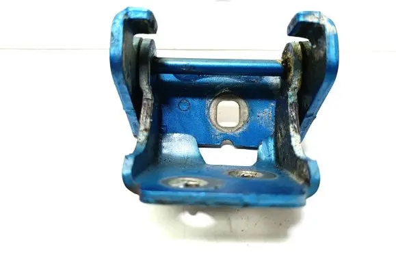Citroen C3 Picasso Front door lower hinge 
