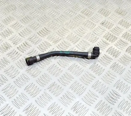 BMW 5 G30 G31 Engine coolant pipe/hose 8572907