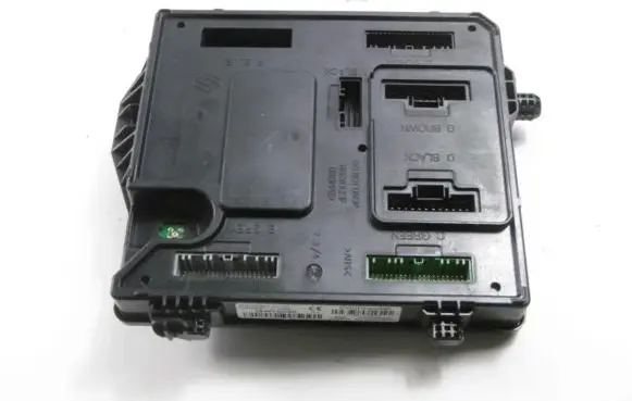 Renault Fluence Other relay 284B13208R