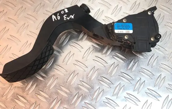 Audi A6 S6 C5 4B Accelerator throttle pedal 8D1723523N 6PV00837602