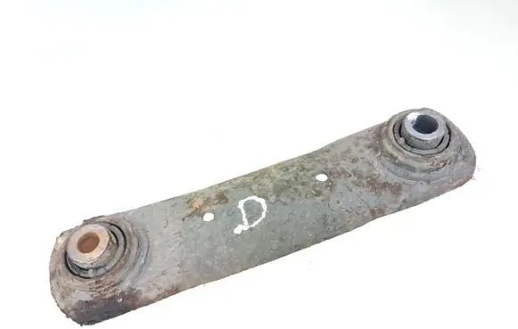Rear control arm