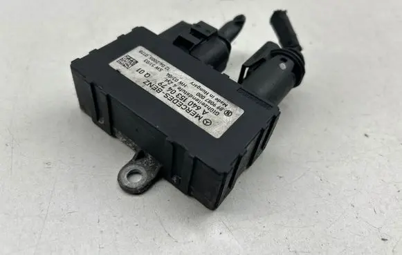 Glow plug pre-heat relay