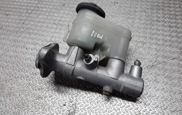Toyota RAV 4 (XA10) Master brake cylinder 4722112100