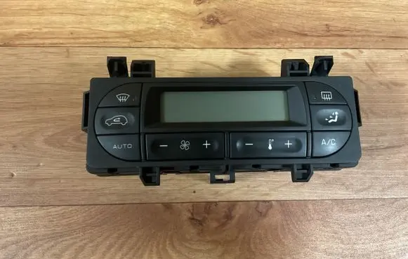 Citroen C3 Climate control unit 96588239XT 69210004