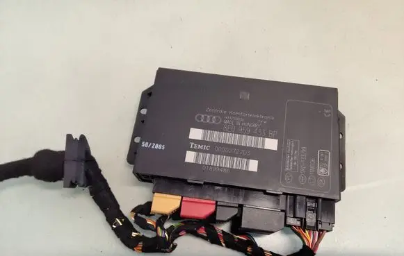 Audi A4 S4 B7 8E 8H Comfort/convenience module 8E0959433BP