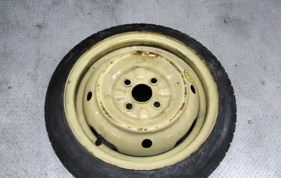 Toyota Yaris R14 spare wheel 