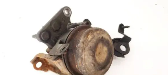 Toyota Avensis T250 Engine mount bracket