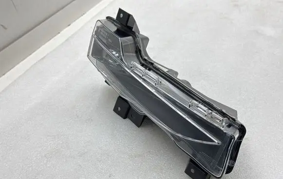 Tesla Model Y Front fog light 150793300C 18012024