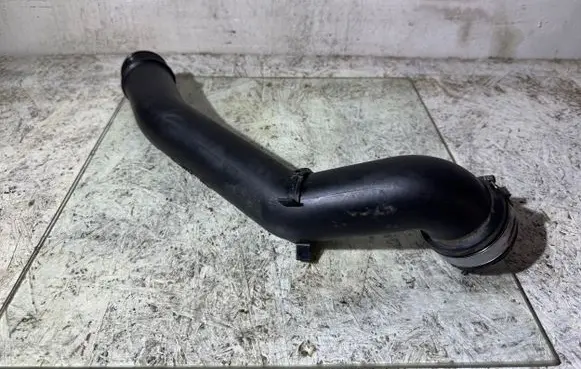 Volvo S40, V40 Intercooler hose/pipe 30617190