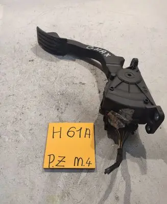 Ford Focus C-MAX Accelerator throttle pedal 3M519F836AD
