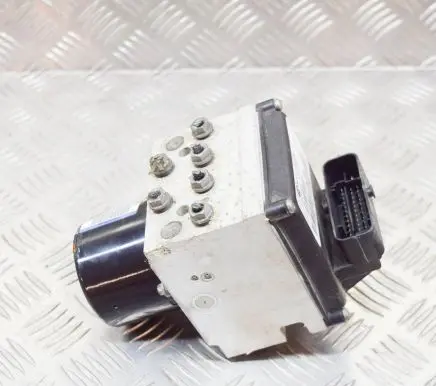Volkswagen PASSAT B6 ABS Pump 16705705F 3C0614109P