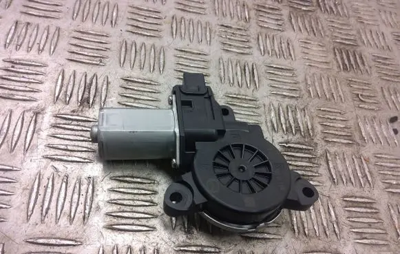 Mazda CX-3 Rear door window regulator motor bhp15958x