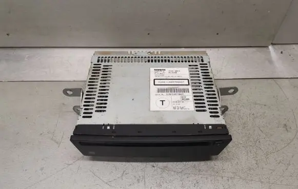 Nissan Almera Tino CD/DVD changer 28185BN810 PN2598M