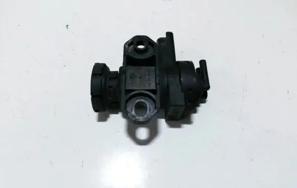 Peugeot 607 Turbo solenoid valve 0928408414 9635704380