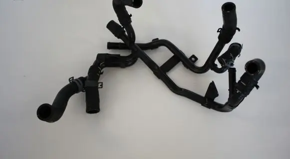 Audi A4 S4 B9 Engine coolant pipe/hose 04L122157CC