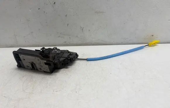 BMW 2 F45 Front door lock 7281934 A046465 18283810