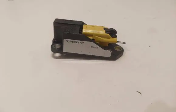 Skoda Fabia Mk1 (6Y) Airbag deployment crash/impact sensor 5WK42895 6Q0909606