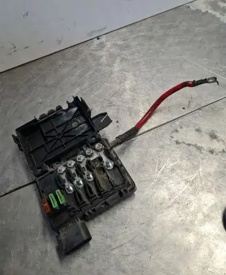 Volkswagen Sharan Fuse box set 7M3937548A