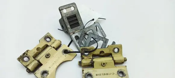 Front door hinge set