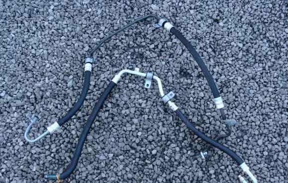Renault Trafic III (X82) Power steering hose/pipe/line 