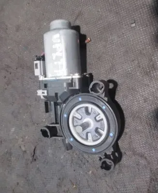 Volkswagen Up Front door window regulator motor 1S0959801 402491D VW120FB