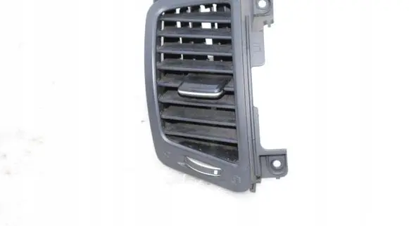 KIA Sorento Dashboard side air vent grill/cover trim
