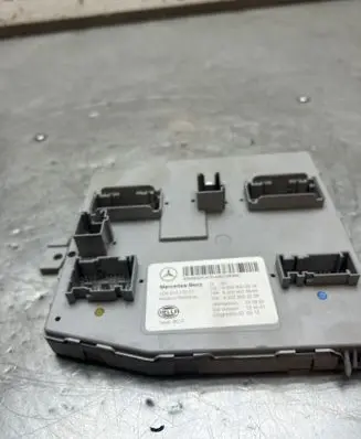 Mercedes-Benz C W205 SAM control unit A2059002314 A2229022209 A2059013904