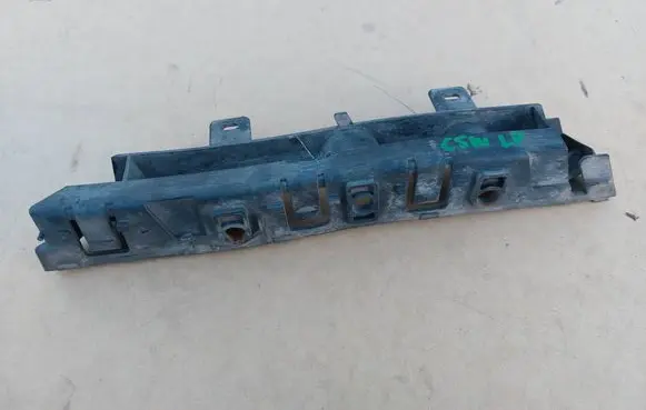Citroen C5 Front bumper mounting bracket 9681058980 2001500