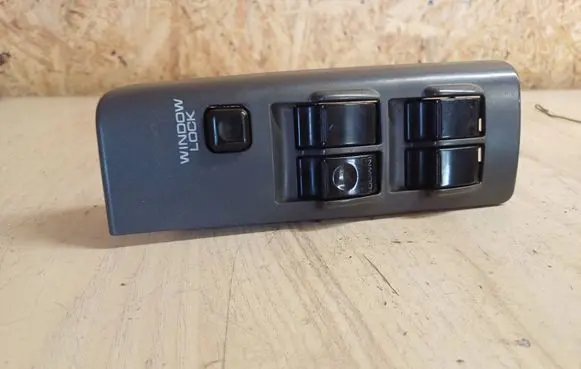 Mitsubishi Space Wagon Electric window control switch 78661M5D