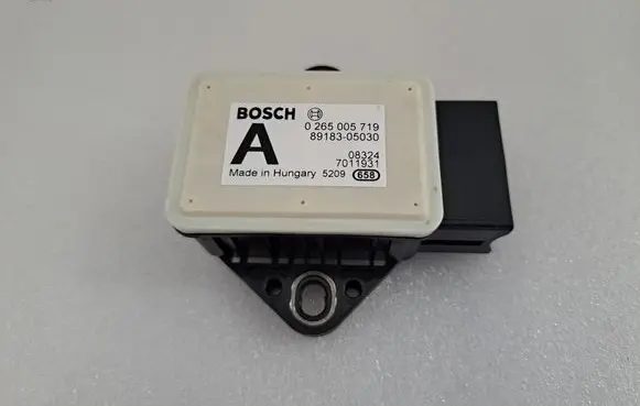 Toyota Avensis T270 ESP acceleration yaw rate sensor 0265005719 8918305030 1275100464